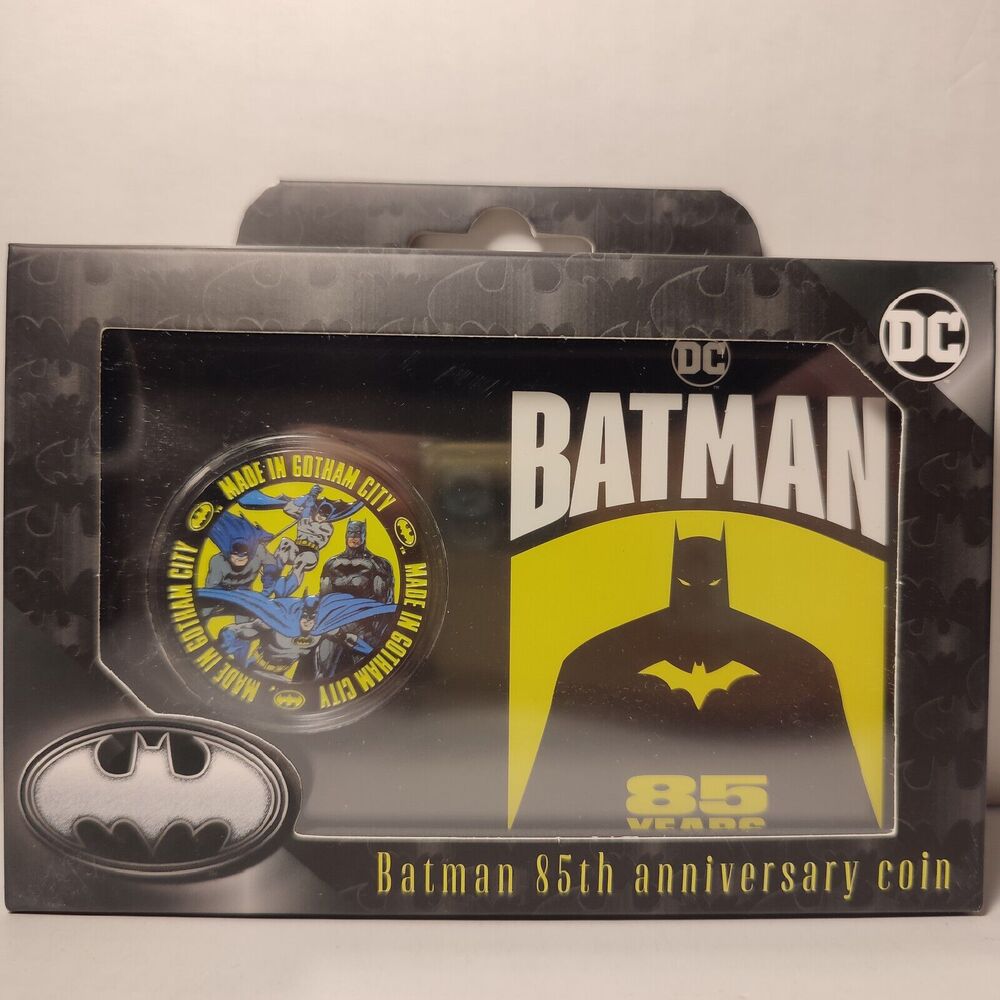 Batman 85th Anniversary Gotham City Coin Official Collectible Full Color Badge - Picture 1 of 4